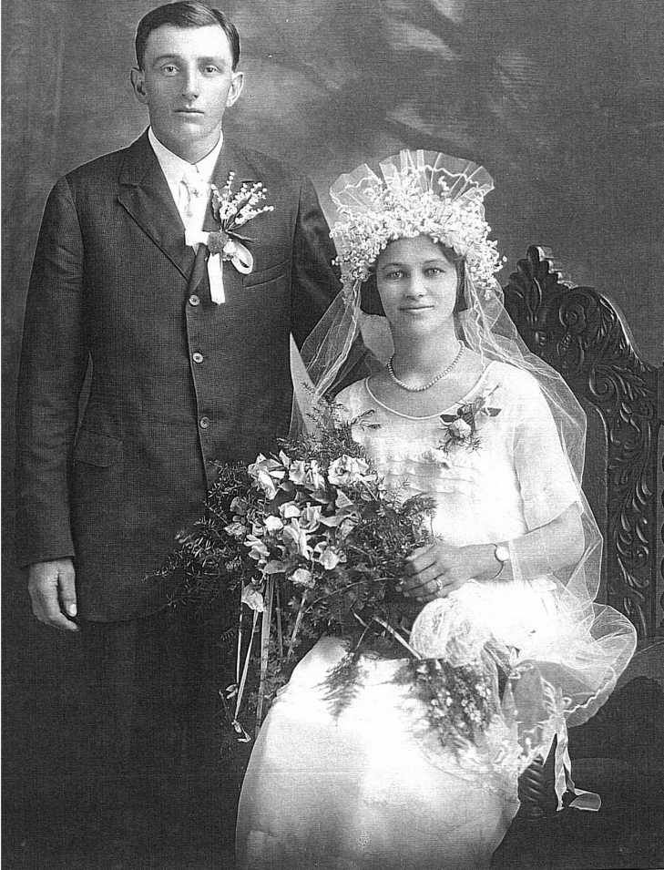 Frank and Bessie Černík Wedding